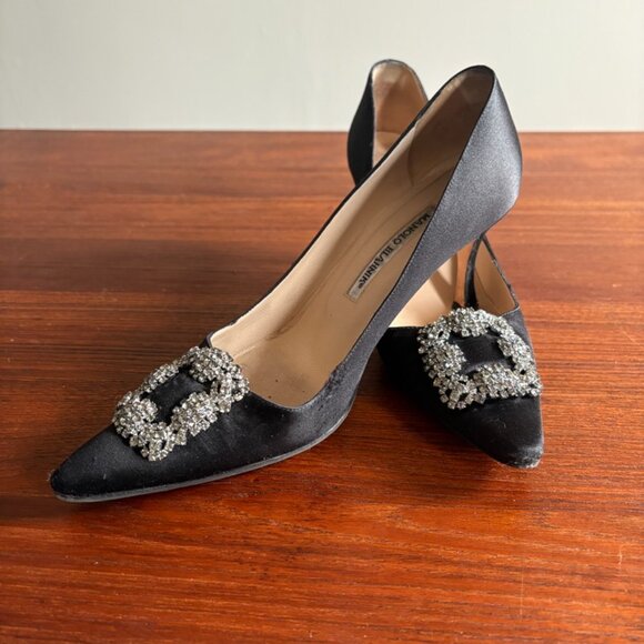 Manolo Blahnik Jeweled Gala Kitten Heel, 38.5 - Picture 4 of 4